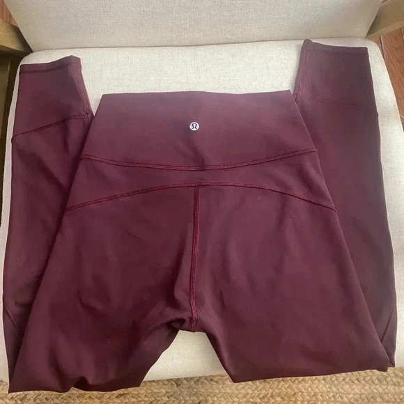 Lululemon In Movement 7/8 Tights Legging’s Everlux 25” in Redwood Size 6 - Picture 5 of 7